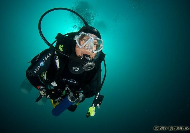  dive submarine at the foot of the Pyrennees 